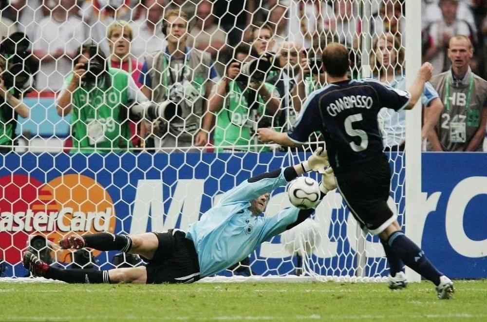  萨索洛,替补奇兵梅开二度主场击溃拉齐奥  