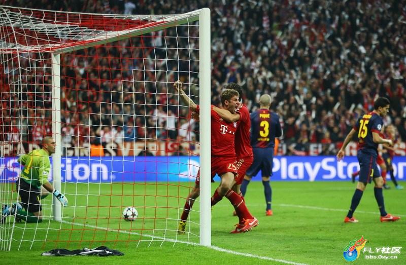  拜仁慕尼黑主场大胜，德甲霸主地位难以撼动